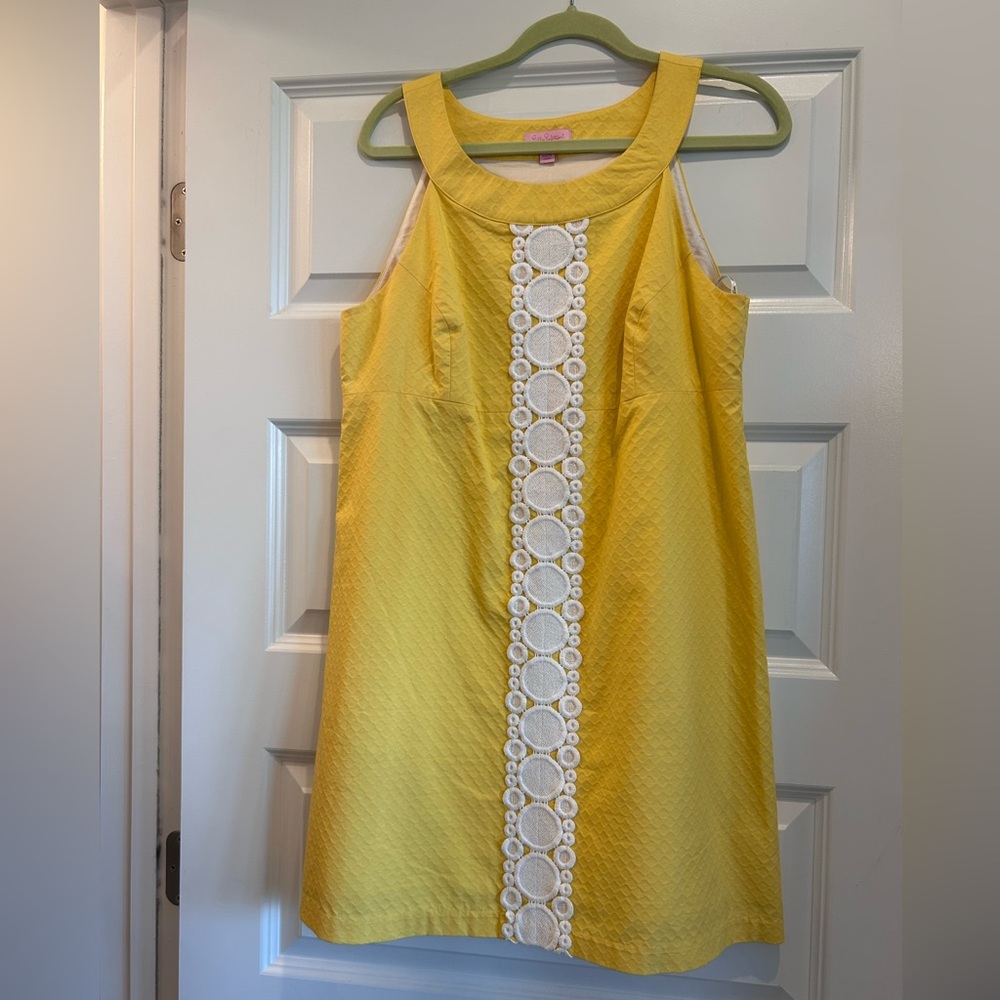 Lilly Pulitzer Lemon 🍋 Yellow Halter Dress!!!! Size 14 GUC